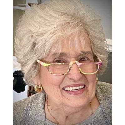 Photo Of  Gloria Woods
